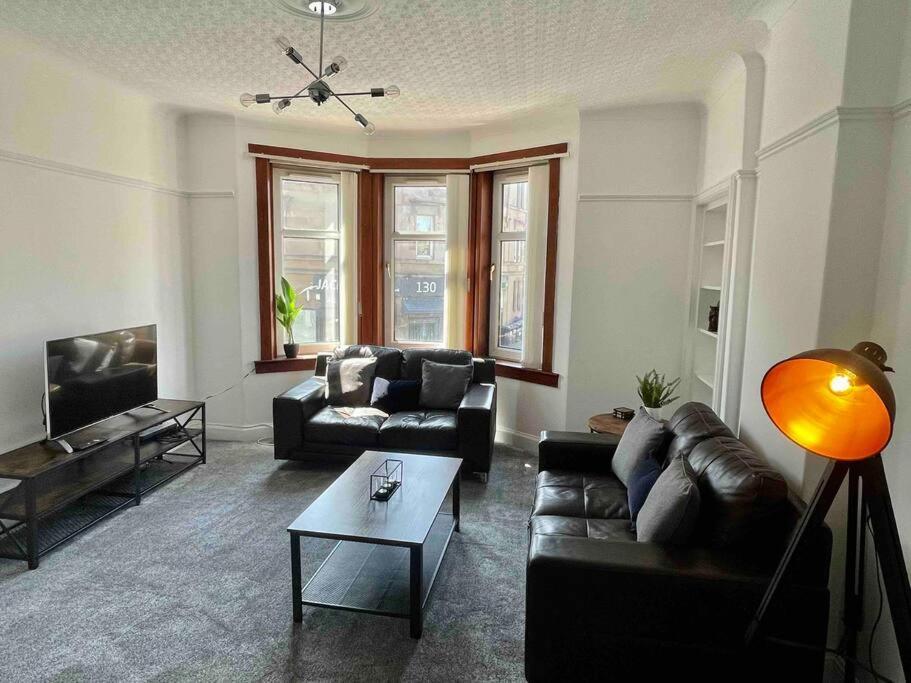 Large 2 Bed Near Glasgow Airport Paisley Exterior foto